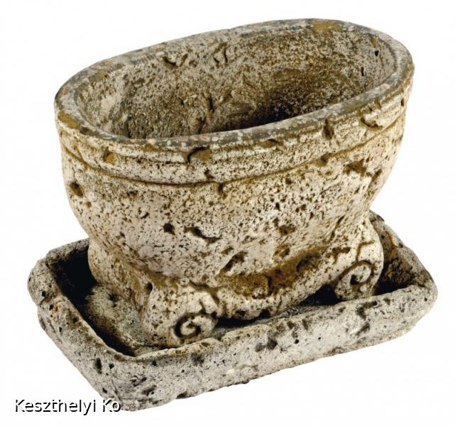 kö virágtartók,beton virágtartók,kaspó,balkonláda,virágláda,virágtartó,kaspó
